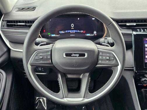 2024 Jeep Grand Cherokee Laredo