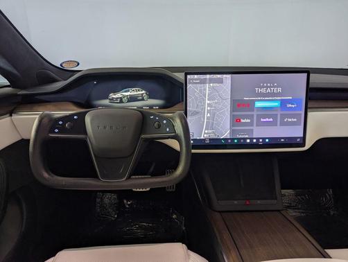 2022 Tesla Model S Base