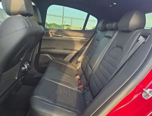 Alfa Rosso 2023 Alfa Romeo Stelvio Quadrifoglio