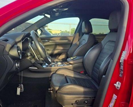 Alfa Rosso 2023 Alfa Romeo Stelvio Quadrifoglio