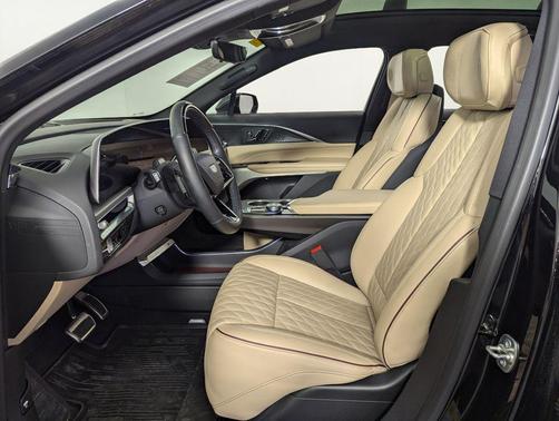 2025 Cadillac LYRIQ Luxury