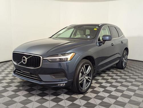 2021 Volvo XC60 T5 Momentum