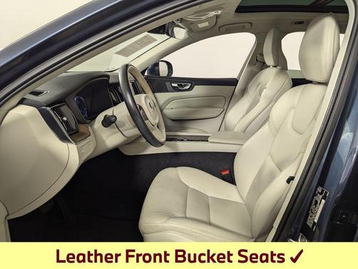 2021 Volvo XC60 T5 Momentum