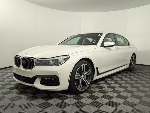 2017 BMW 740 740i