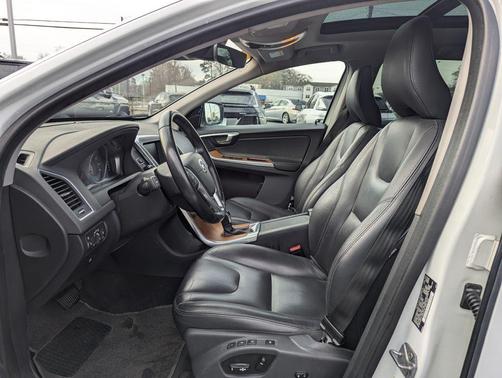 2017 Volvo XC60 T5 Inscription