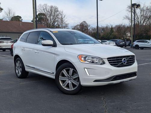 2017 Volvo XC60 T5 Inscription