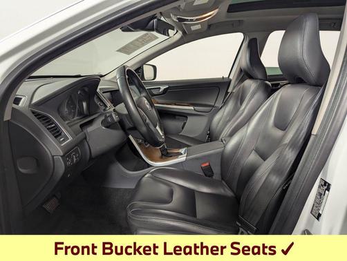 2017 Volvo XC60 T5 Inscription