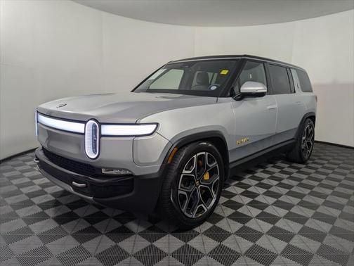 2023 Rivian R1S Adventure
