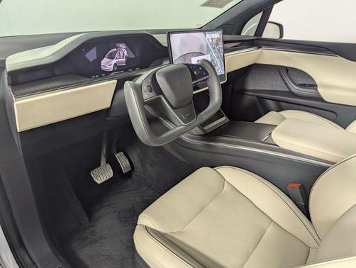 2022 Tesla Model X Plaid Tri Motor All-Wheel Drive