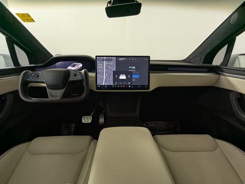 2022 Tesla Model X Plaid Tri Motor All-Wheel Drive