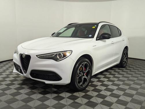 2022 Alfa Romeo Stelvio Ti