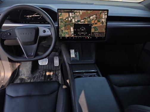 2024 Tesla Model X Long Range