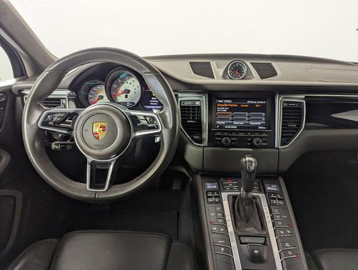 Agate Gray Metallic 2015 Porsche Macan T