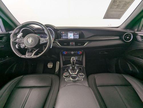 Vulcano Black Metallic 2024 Alfa Romeo Stelvio Sprint AWD