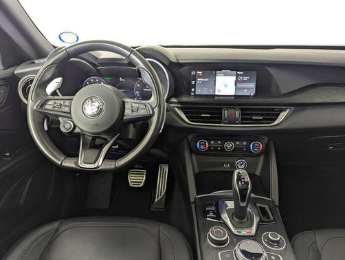 Vulcano Black Metallic 2024 Alfa Romeo Stelvio Sprint AWD