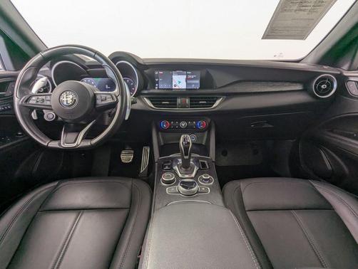 Vulcano Black Metallic 2024 Alfa Romeo Stelvio Sprint AWD