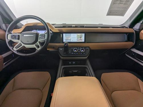 2024 Land Rover Defender 110 P400 X-Dynamic SE