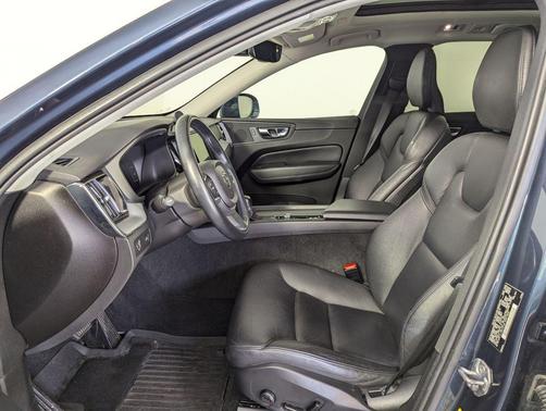 2019 Volvo XC60 T6 Momentum