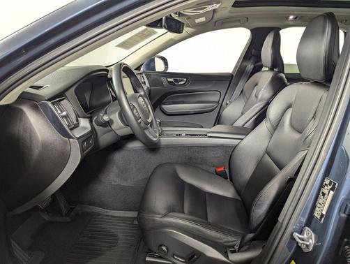 2019 Volvo XC60 T6 Momentum