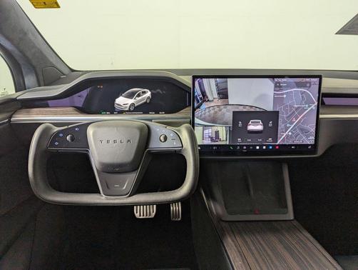 2023 Tesla Model X Standard Range