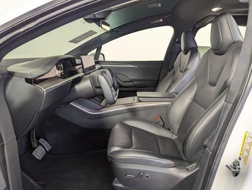 2023 Tesla Model X Standard Range