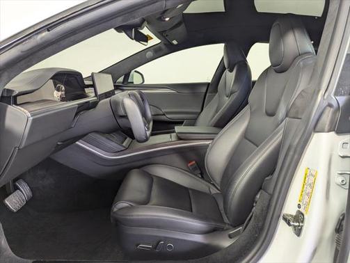 2022 Tesla Model S Base