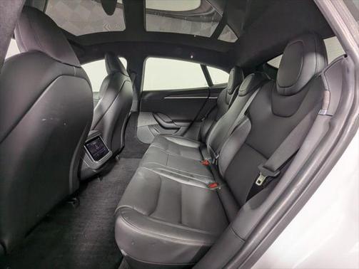 2022 Tesla Model S Base