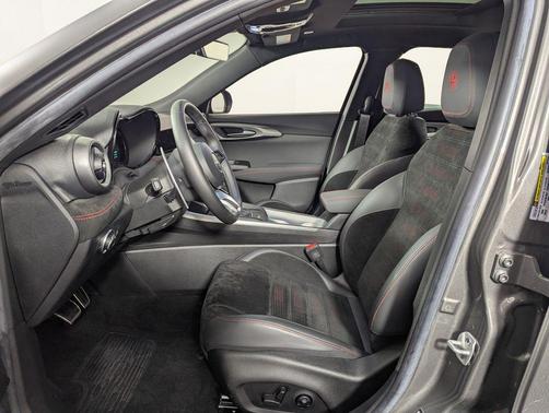Grigio Ascari Metallic 2024 Alfa Romeo Tonale Veloce EAWD
