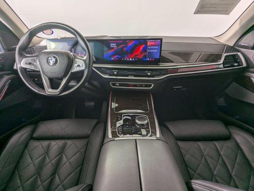2024 BMW X7 xDrive40i