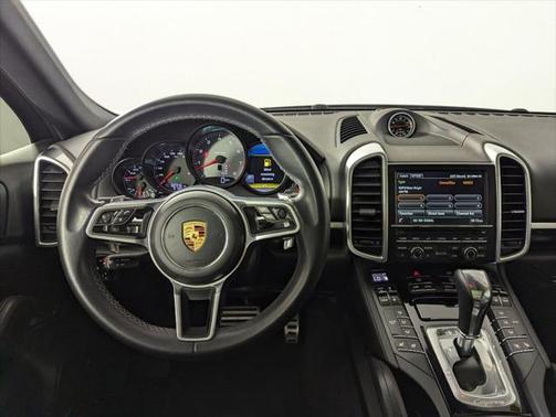 2016 Porsche Cayenne S
