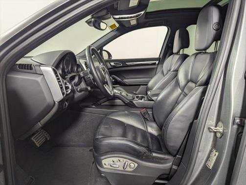 2016 Porsche Cayenne S