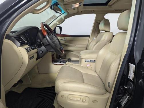 2009 Lexus LX 570 Base
