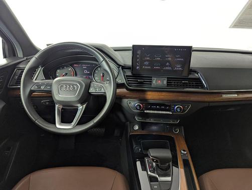 Navarra Blue Metallic 2023 Audi Q5 45 S line Premium
