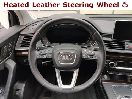 Photo 4 of 50 of 2019 Audi Q5 2.0T Premium Plus