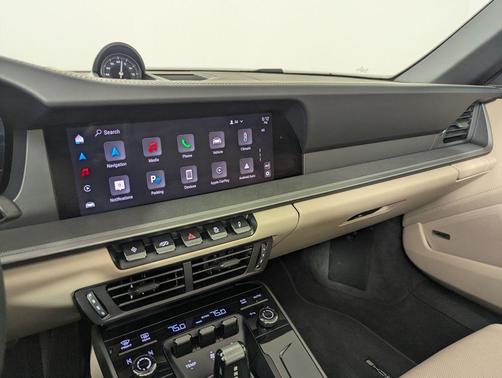 2025 Porsche 911 Carrera