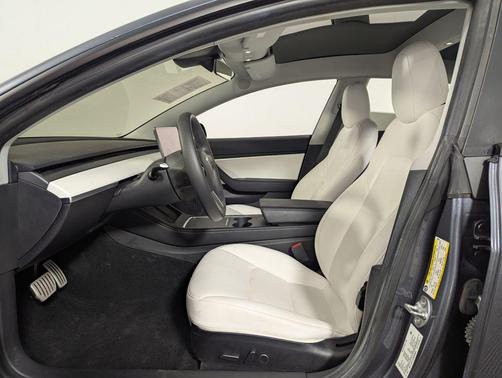 Midnight Silver Metallic 2021 Tesla Model 3 Performance