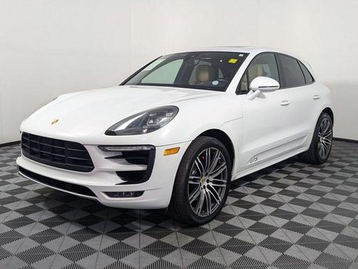 2017 Porsche Macan GTS