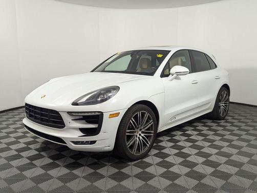 2017 Porsche Macan GTS