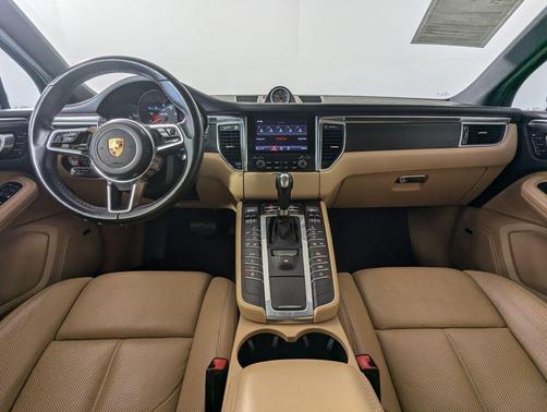 2017 Porsche Macan GTS