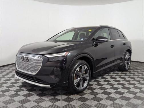 2022 Audi e-tron Premium Plus