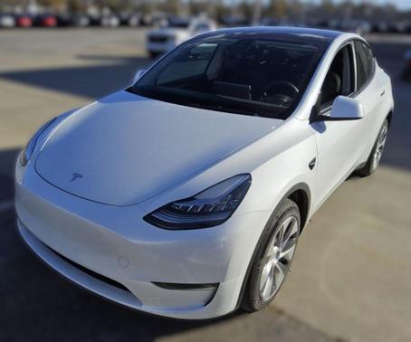 2023 Tesla Model Y Long Range Dual Motor All-Wheel Drive