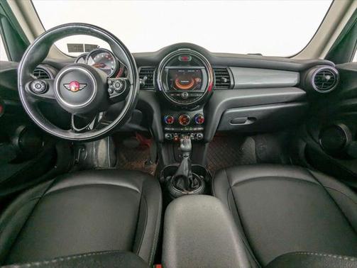 2016 MINI Hardtop Cooper