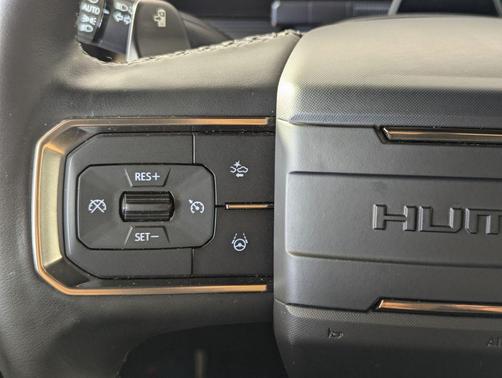 2024 GMC HUMMER EV SUV 2X