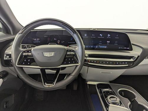 2025 Cadillac LYRIQ Luxury