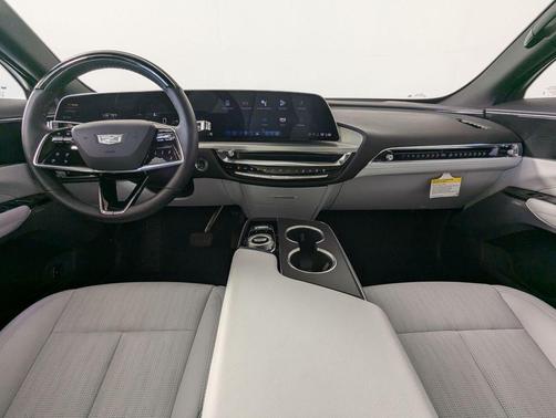 2025 Cadillac LYRIQ Luxury