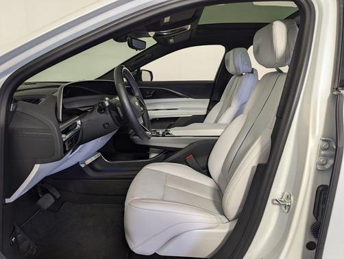 2025 Cadillac LYRIQ Luxury