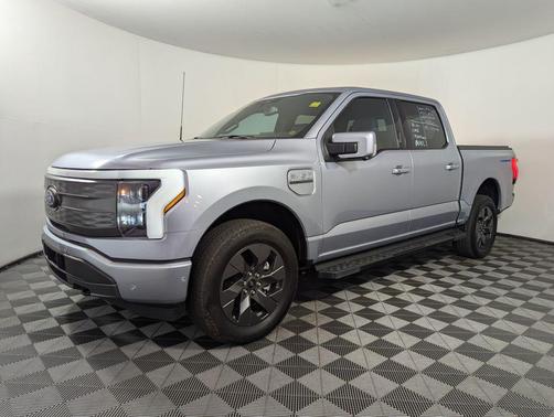 2022 Ford F-150 Lightning LARIAT