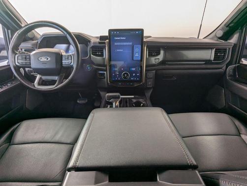 2022 Ford F-150 Lightning LARIAT