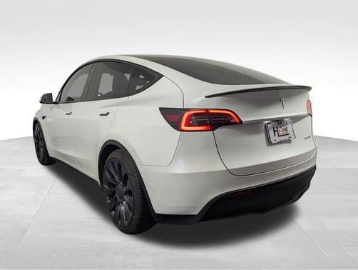 2022 Tesla Model Y Performance Dual Motor All-Wheel Drive