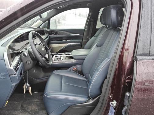 2025 Cadillac Escalade IQ Luxury 2